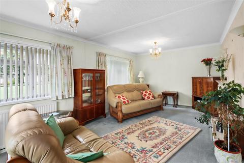 2 bedroom park home for sale, Deanland Wood Park, Golden Cross, Hailsham