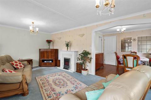 2 bedroom park home for sale, Deanland Wood Park, Golden Cross, Hailsham