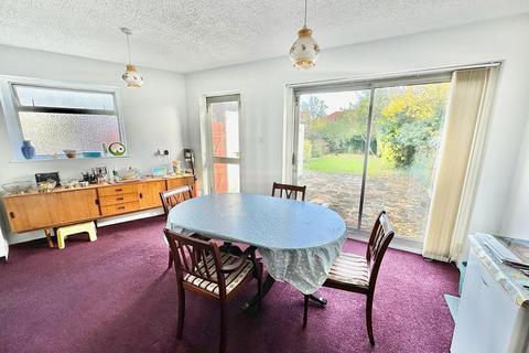 3 bedroom semi-detached house for sale, Kingshill Drive, Harrow HA3