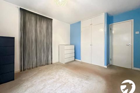 2 bedroom flat to rent, Cleanthus Close, London, SE18