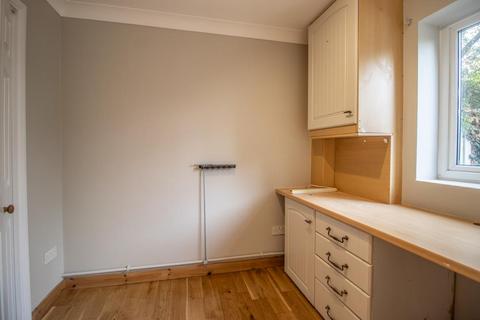 4 Beach Court, Great Wakering, Southend-on-sea, SS3 0DS