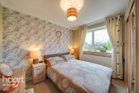 40 Barwell Way, Witham, CM8 2TY