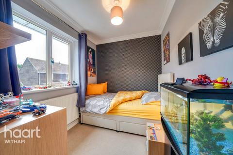 40 Barwell Way, Witham, CM8 2TY
