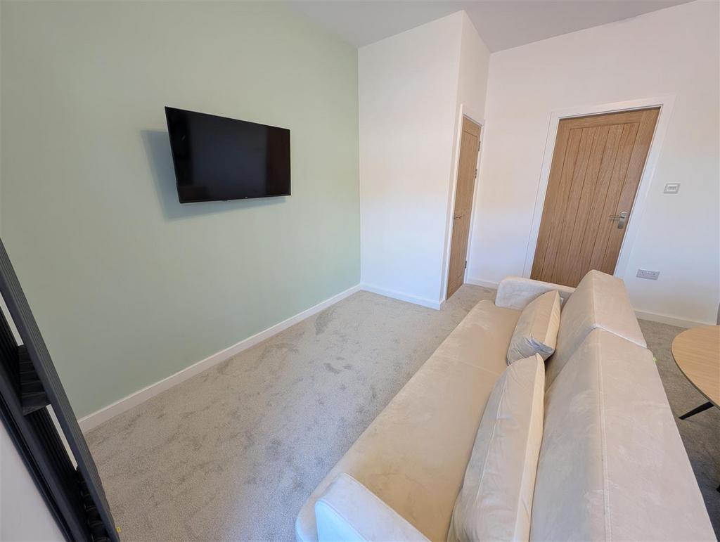 Lounge/Kitchen
