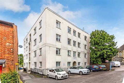 3 bedroom flat for sale, Church Street, Dorking, Surrey, RH4