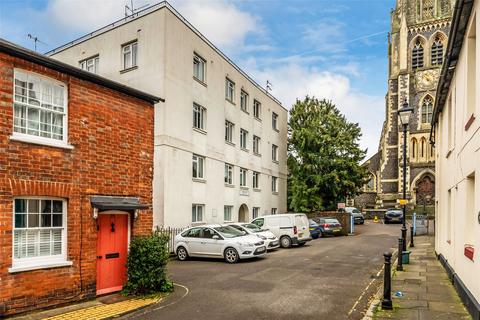 3 bedroom flat for sale, Church Street, Dorking, Surrey, RH4