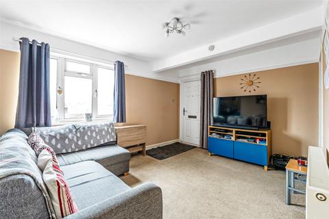 3 bedroom flat for sale, Church Street, Dorking, Surrey, RH4