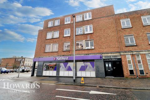 Studio for sale, The Conge, Great Yarmouth