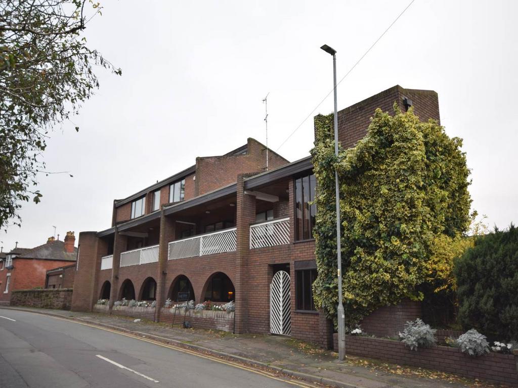 Riverside Court