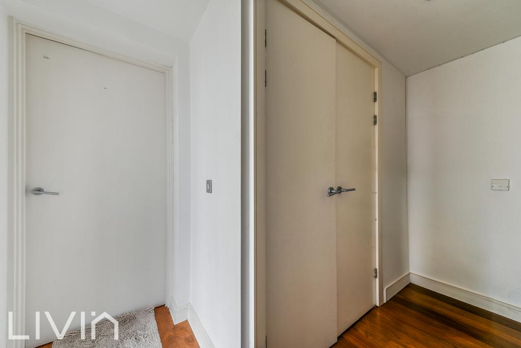 Centrillion point, flat 161 7