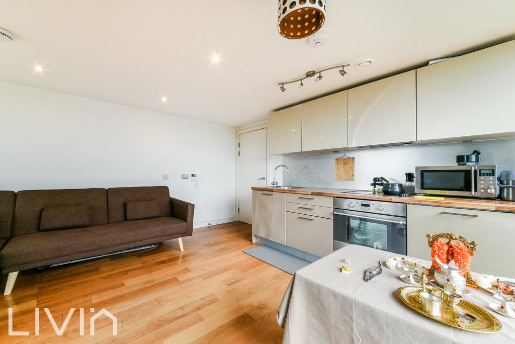 Centrillion point, flat 161 15