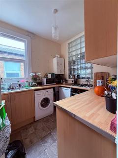 2 bedroom maisonette for sale, Pall Mall, Leigh-On-Sea SS9