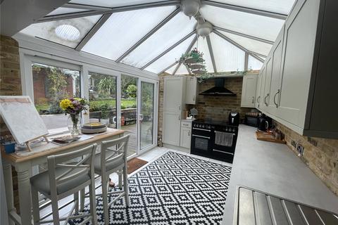 6 Cheapside West, Rayleigh, SS6 9BY