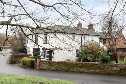 3 bedroom character property for sale, Heath Green, Heath And Reach, Leighton Buzzard