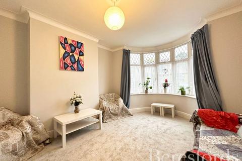 4 bedroom semi-detached house for sale, Slewins Lane, Hornchurch, RM11