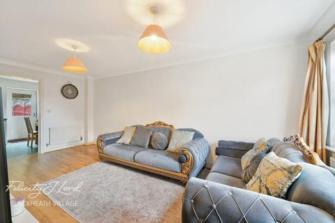 4 Howerd Way, London, SE18 4PY