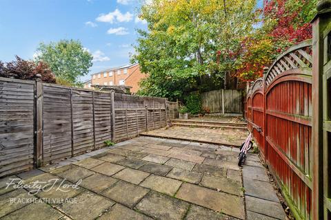 4 Howerd Way, London, SE18 4PY