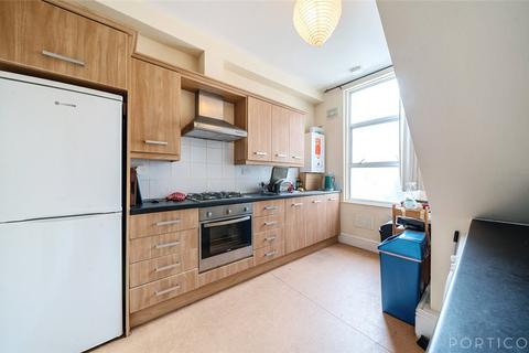 2 bedroom apartment for sale, Tremadoc Road, London