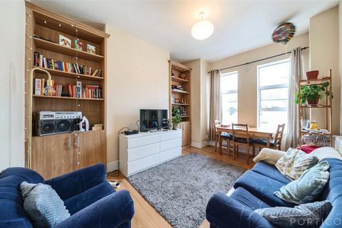 2 bedroom apartment for sale, Tremadoc Road, London