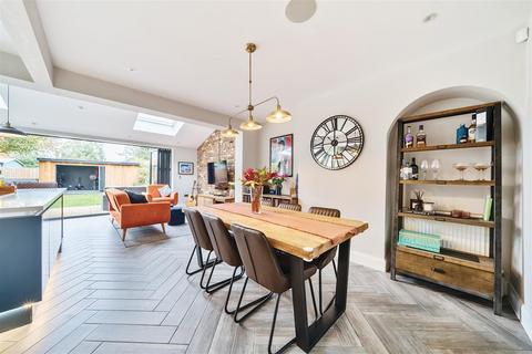 4 bedroom semi-detached house for sale, Fairmead, Surbiton