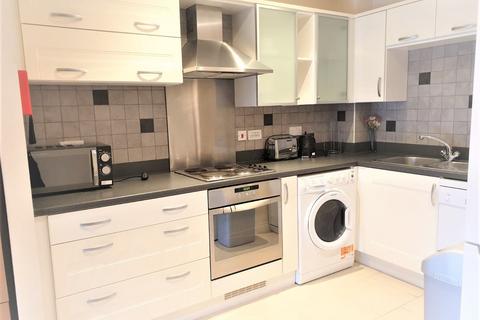 2 bedroom apartment to rent, Vivian Avenue, Nottingham NG5