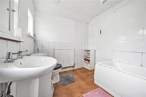 3 bedroom terraced house for sale, Desborough Avenue, High Wycombe, Buckinghamshire