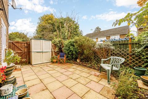 4 Brentmead Close, London, W7 3EW