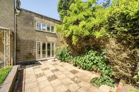 1 bedroom flat for sale, Basingstoke Road, Kings Worthy, Winchester, Hampshire, SO23