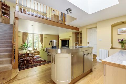 1 bedroom flat for sale, Basingstoke Road, Kings Worthy, Winchester, Hampshire, SO23