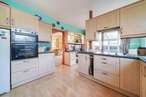 3 bedroom detached house for sale, Lyeway Lane, Ropley, Alresford, Hampshire, SO24