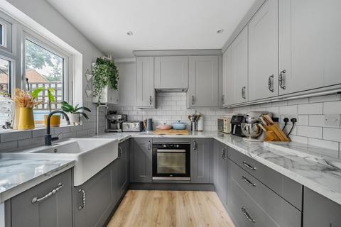 49 Appledown Close, Alresford, SO24 9ND
