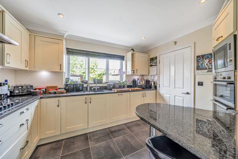 4 bedroom detached house for sale, Thornybush Gardens, Medstead, Alton, Hampshire, GU34