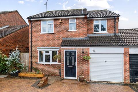 2 Ascot Close, Alton, GU34 2TE