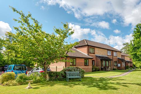 undefined, St. Marys Close, Alton, Hampshire, GU34