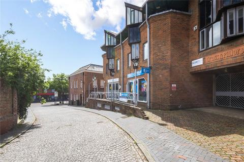 2 bedroom flat for sale, Cross & Pillory House 1A, Cross & Pillory Lane, Alton, Hampshire, GU34