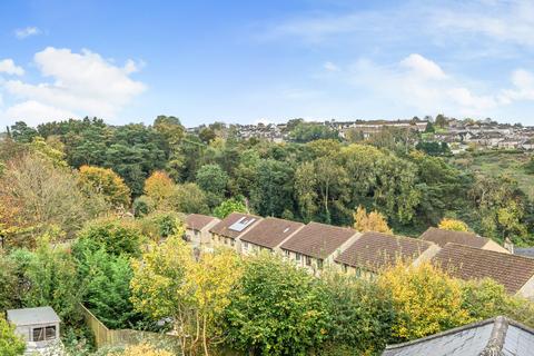 4 bedroom end of terrace house for sale, Stoneable Road, Somerset BA3