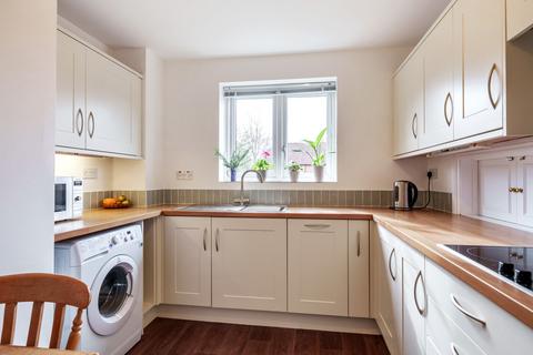 2 bedroom flat for sale, Berehurst, Alton, Hampshire, GU34