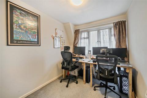 2 bedroom flat for sale, Vicarage Hill, Alton, Hampshire, GU34