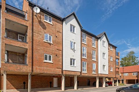 2 bedroom flat for sale, Rivermead Gardens, Alton Brewery, Lower Turk Street, Alton, GU34