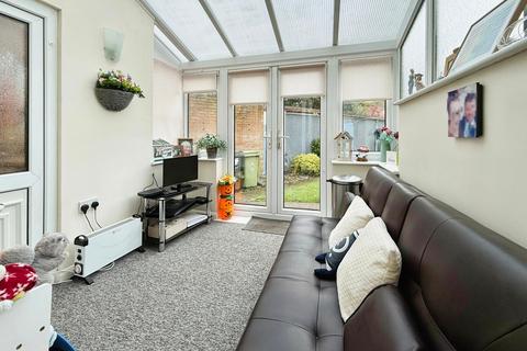 3 bedroom semi-detached house for sale, Spital Hill, Gainsborough DN21