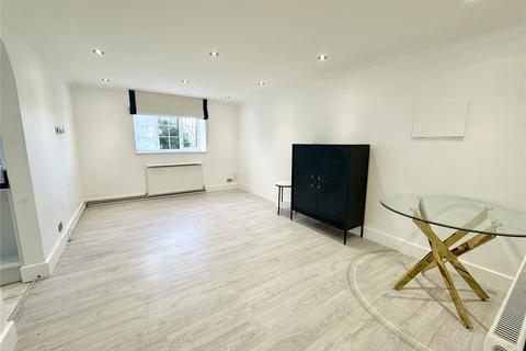 3 bedroom apartment to rent, Craigmount, Radlett, Hertfordshire, WD7