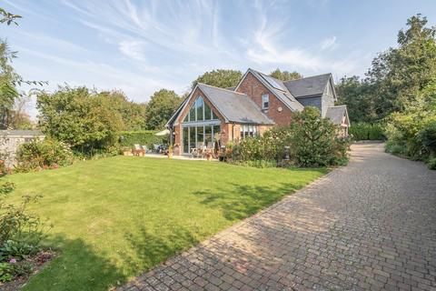 Rareridge Lane, Bishops Waltham, Southampton, SO32