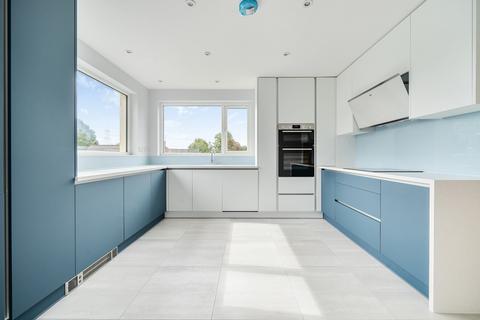 3 bedroom bungalow for sale, Southwick Road, North Boarhunt, Fareham, Hampshire, PO17