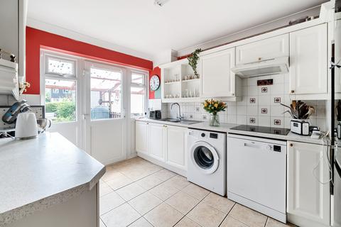 4 bedroom semi-detached house for sale, Provene Close, Waltham Chase, Southampton, Hampshire, SO32