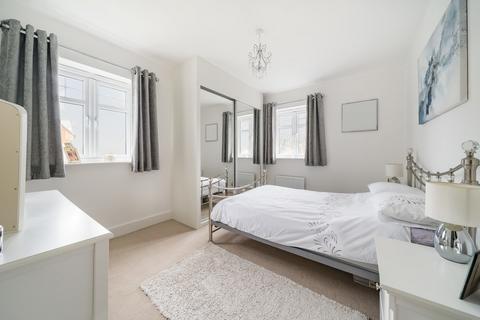 15 Braxells Road, Botley, Southampton, SO32 2RX