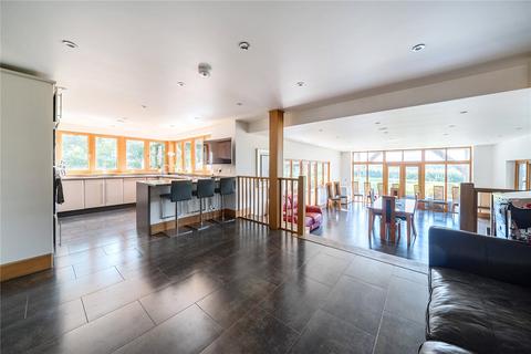 5 bedroom detached house for sale, Winchester Road, Shedfield, Southampton, Hampshire, SO32