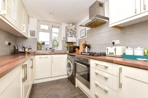 65 Denmark Gardens, Carshalton, SM5 2JN