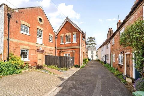 1 bedroom flat for sale, Upper Basingwell Street, Bishops Waltham, Southampton, Hampshire, SO32