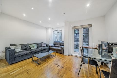 4 bedroom apartment to rent, Latchmere Road London SW11