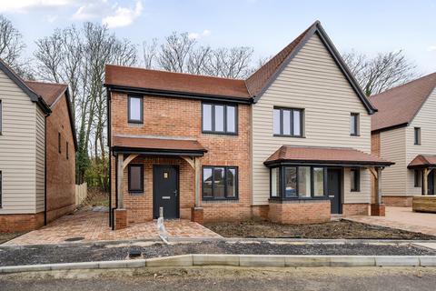 3 bedroom semi-detached house for sale, Edward Avenue, Bishopstoke, Eastleigh, SO50